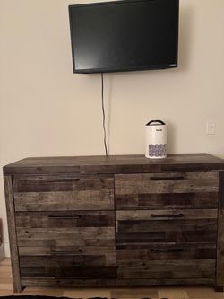 6-Drawer Rustic Wood Dresser