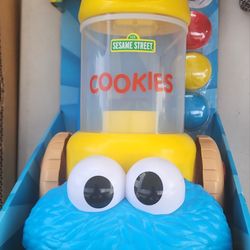 Sesame Street COOKIE MONSTER Clean-up Vacuume Brand New Super Cute!