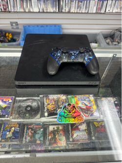 PlayStation 4 Slim Complete $130 Gamehogs 11am-7pm