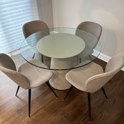 Room & Board Dining Table & Chairs