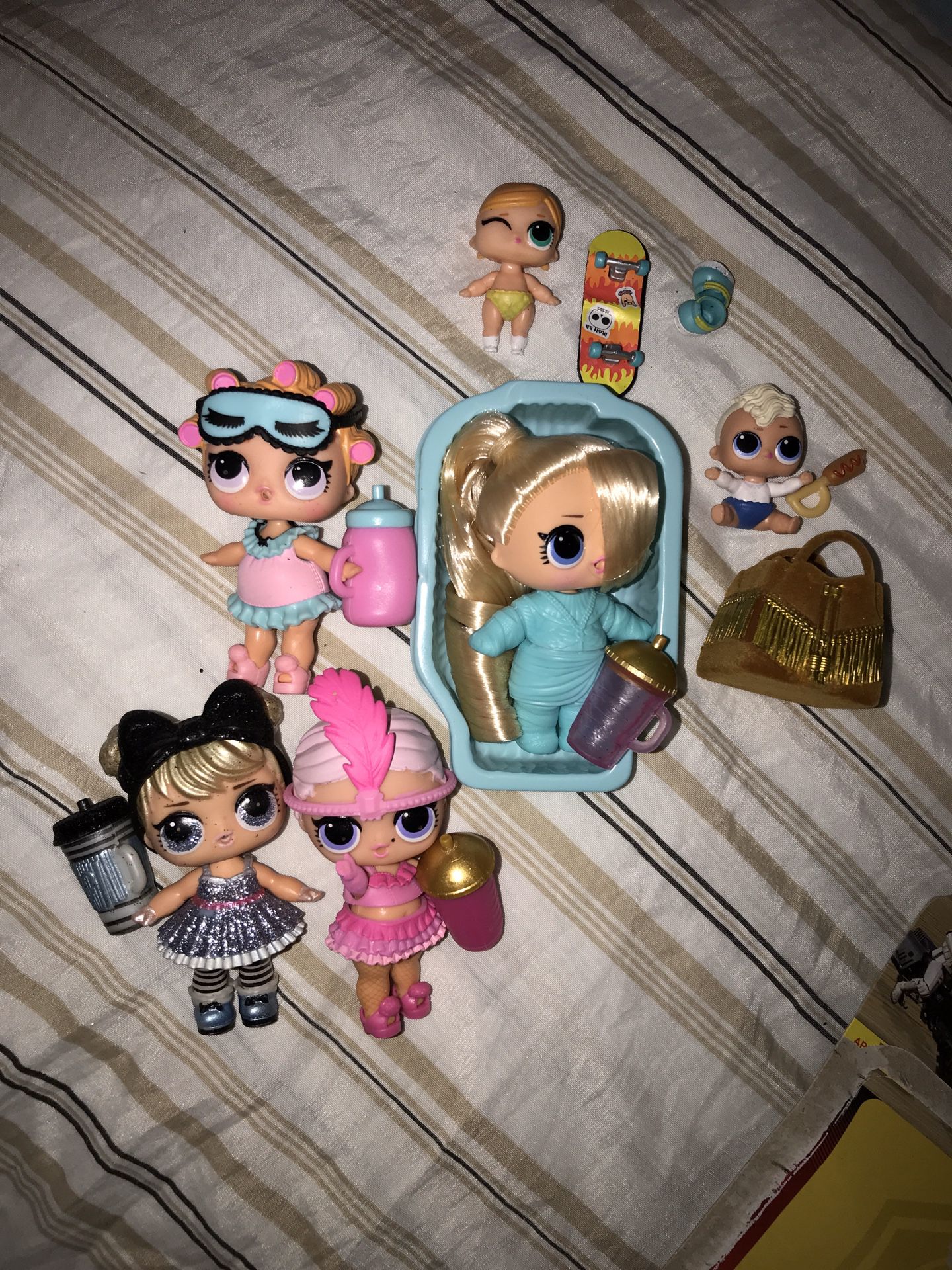 Lol surprise dolls - 4 big sisters and 2 lils