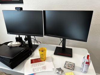Lenovo Monitors