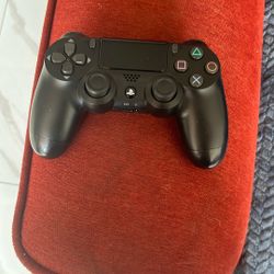 PS4 controller 