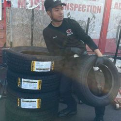 35 X 12.50 R22 Brand New Nitto Ridge Grappler