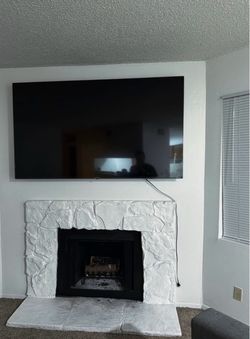 TVs , bedroom set , living room