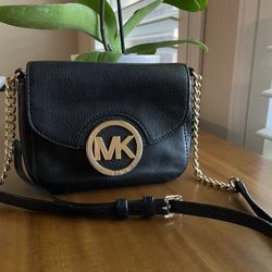 Michael Kors Crossbody Bag