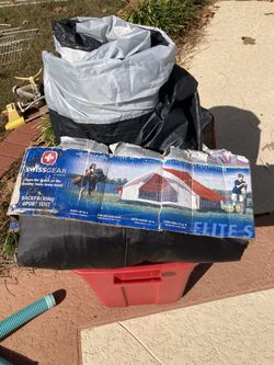 8ft By 9 Ft Swiss Gear Tent