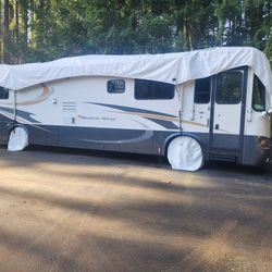 2002 Dutchstar Newmar