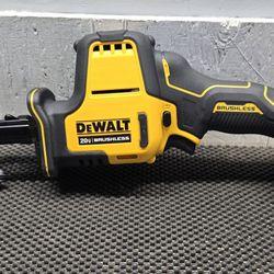 DEWALT  Reciprocating  Saw 