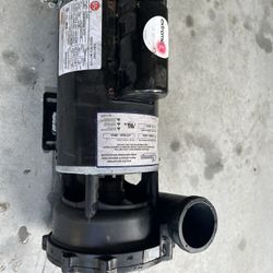2 Spa pumps