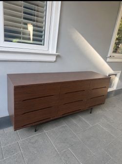 Gorgeous 9 drawer Mcm dresser