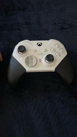 Xbox elite controller white with case and all attachments