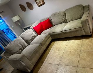 Sectional couch-need gone Asap