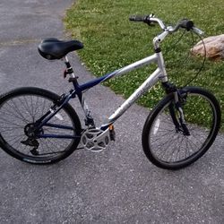 Very Nice Trek Navigator 100 Hybrid Sport 