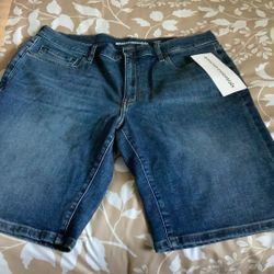 Brand New Amazon Essentials Mens Denim Shorts, 36W