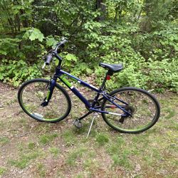 Diamondback Hybrid Mountain Bike