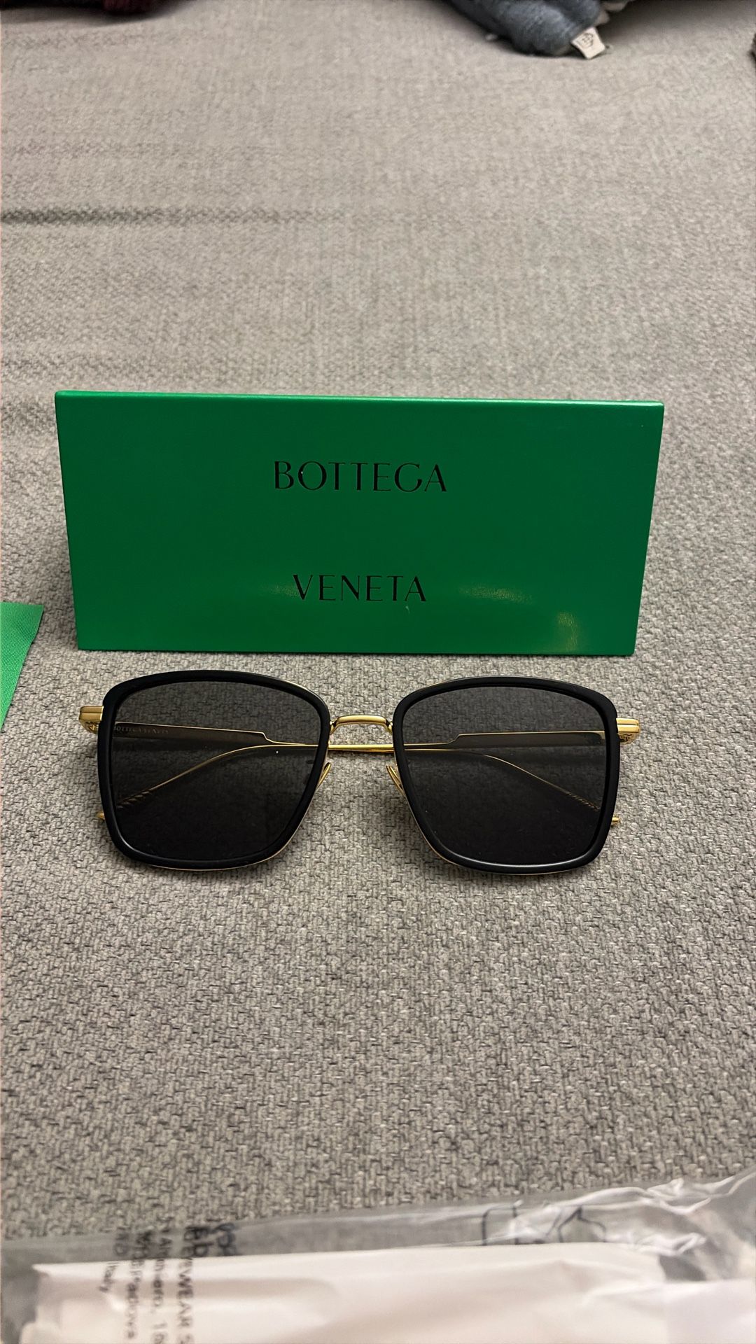 Women’s Bottega Veneta Sunglasses