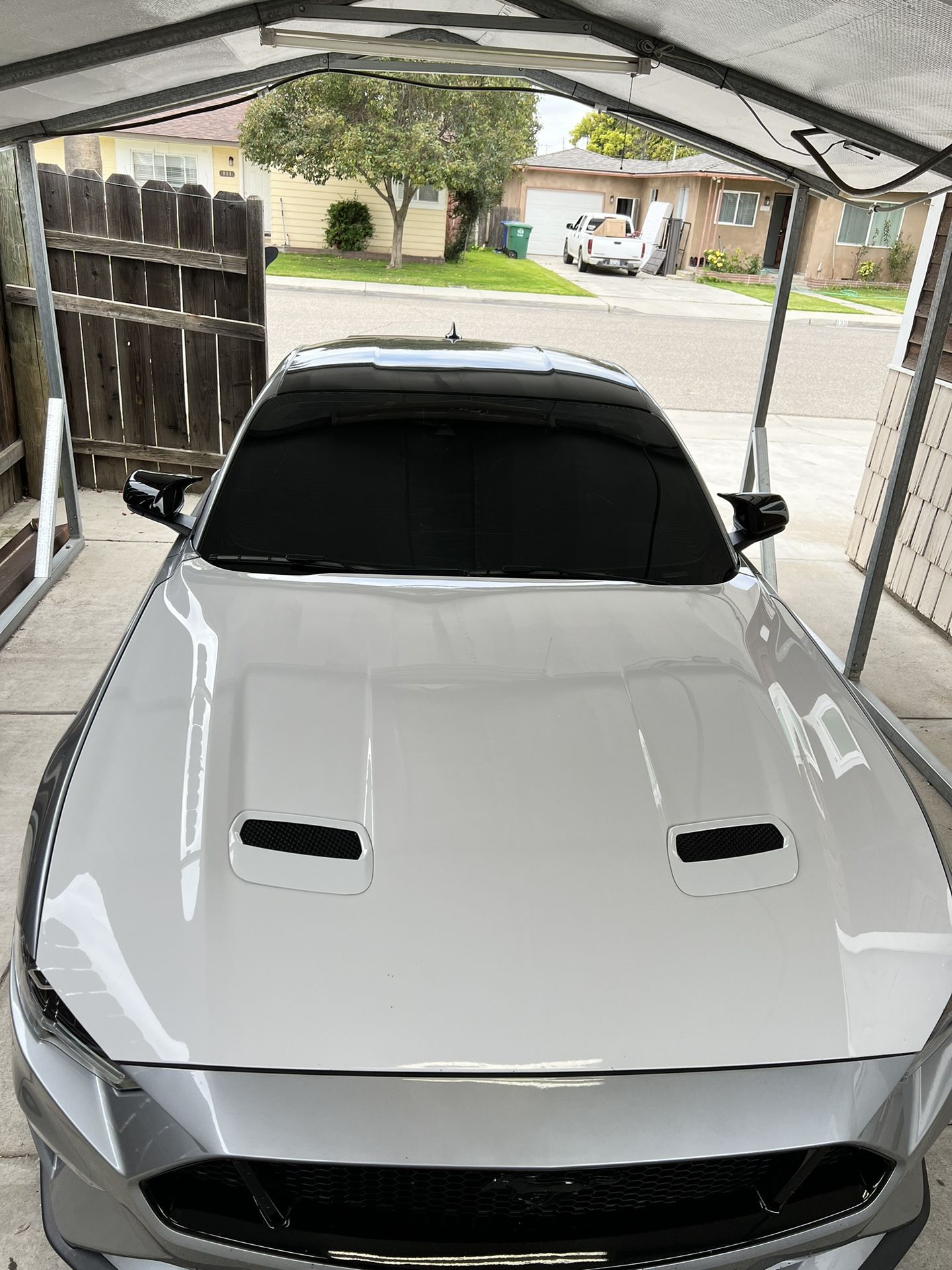 Mustang 18-22 Oxford White OEM Hood 