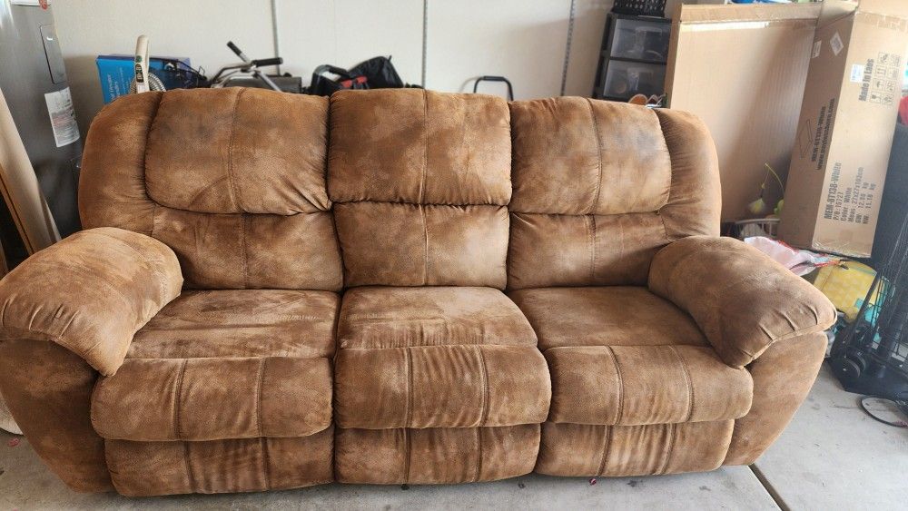 Couch With Two Recliners