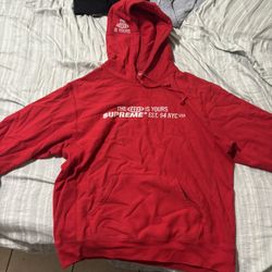 Supreme “the World Is Yours” Hoodie 