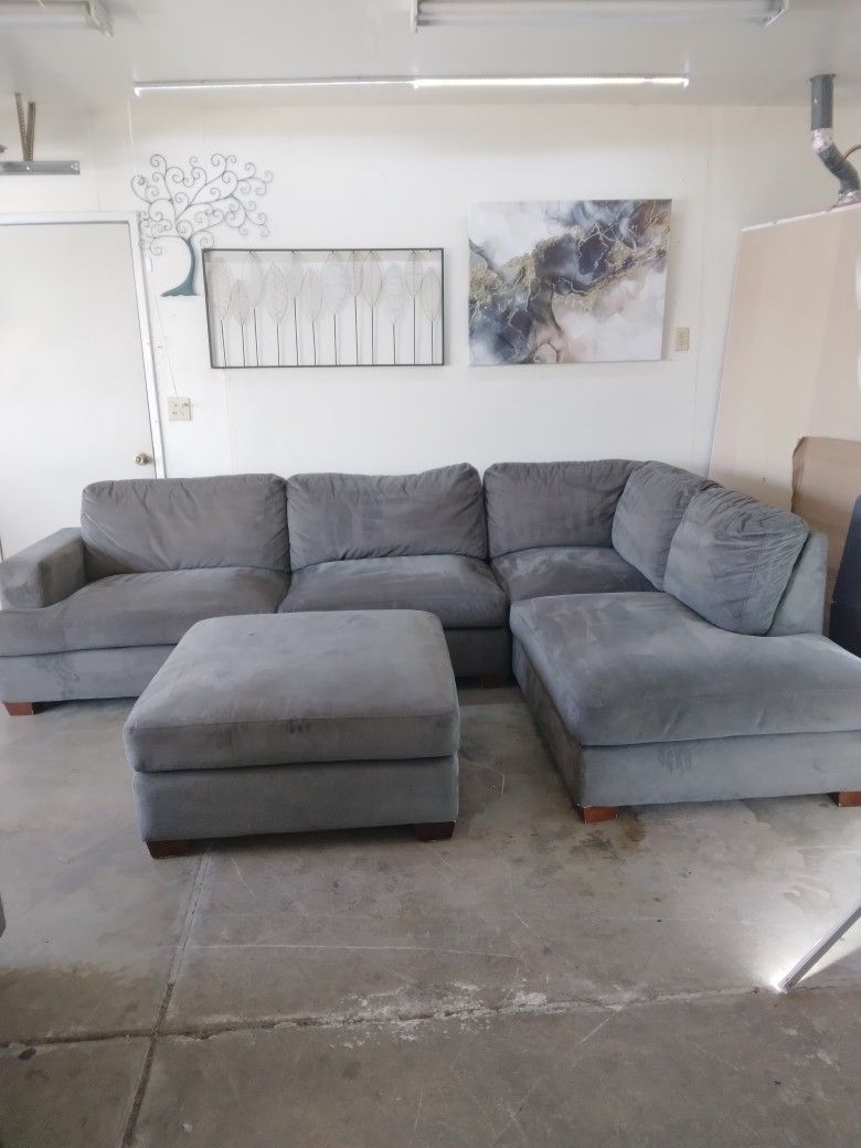 Gray Costco sectional Sofa retails $1700+