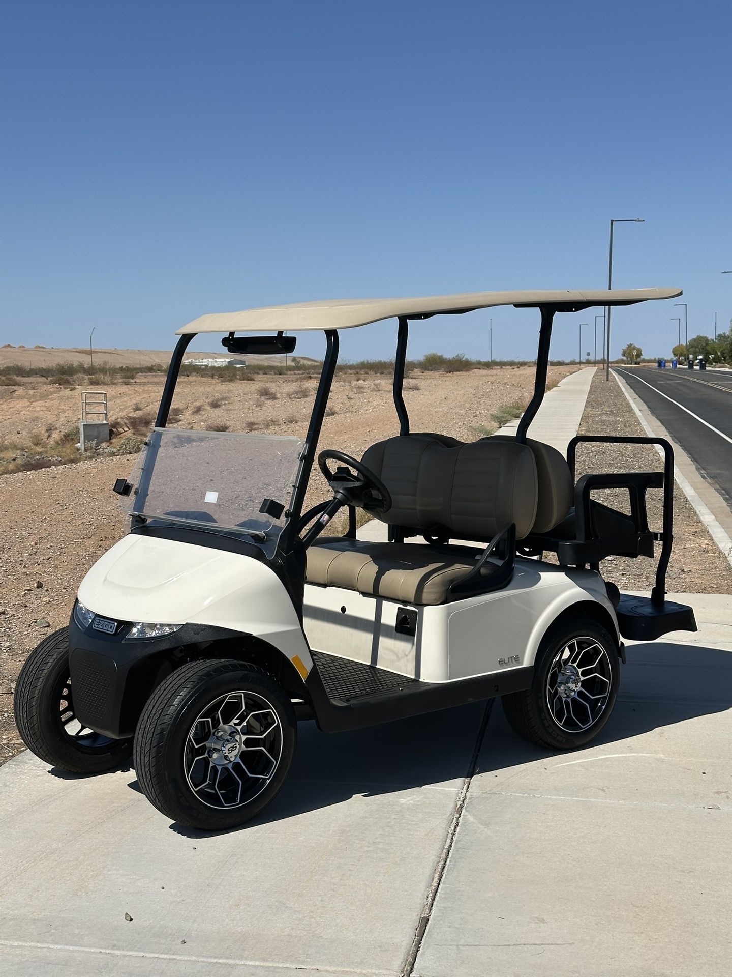2024 EZGO RXV Lithium 4 Seat Golf Cart