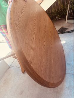 Nice table wood for chairs 🪑 nice and clean