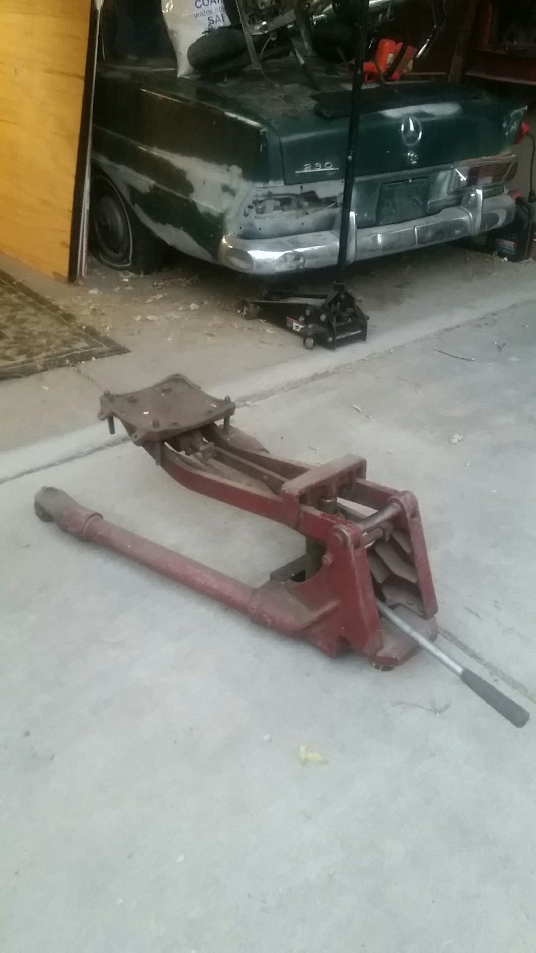 Transmission Jack