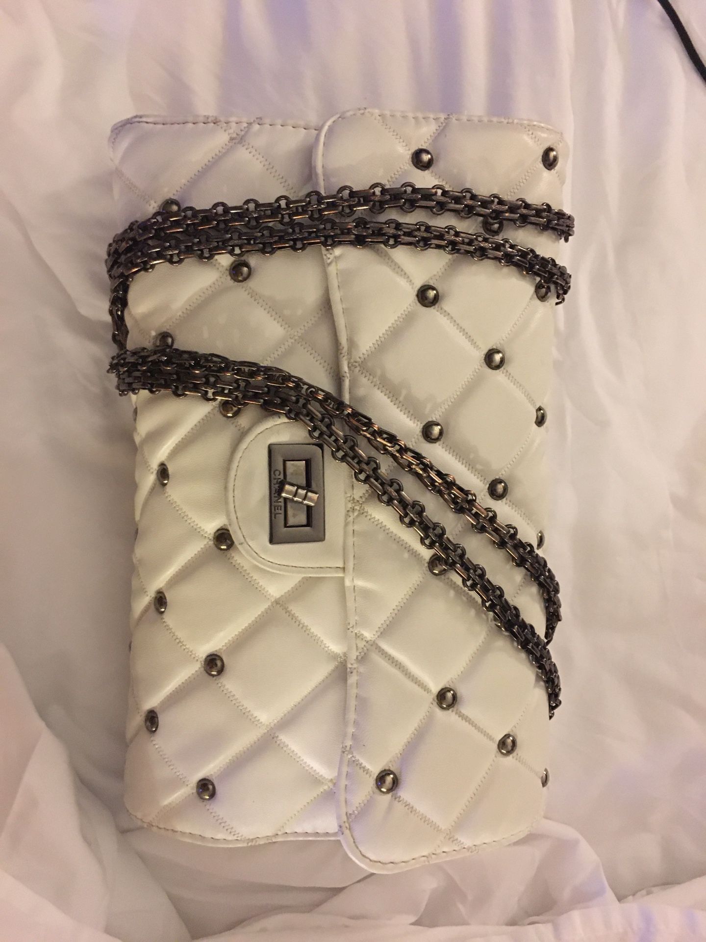 Chanel vintage 2.55 white flap bag