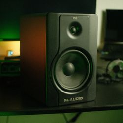 PAIR M-Audio BX8 D2 POWDERED Studio Monitor Speaker Black - Works Great