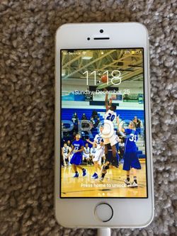 iPhone 5s Silver and white