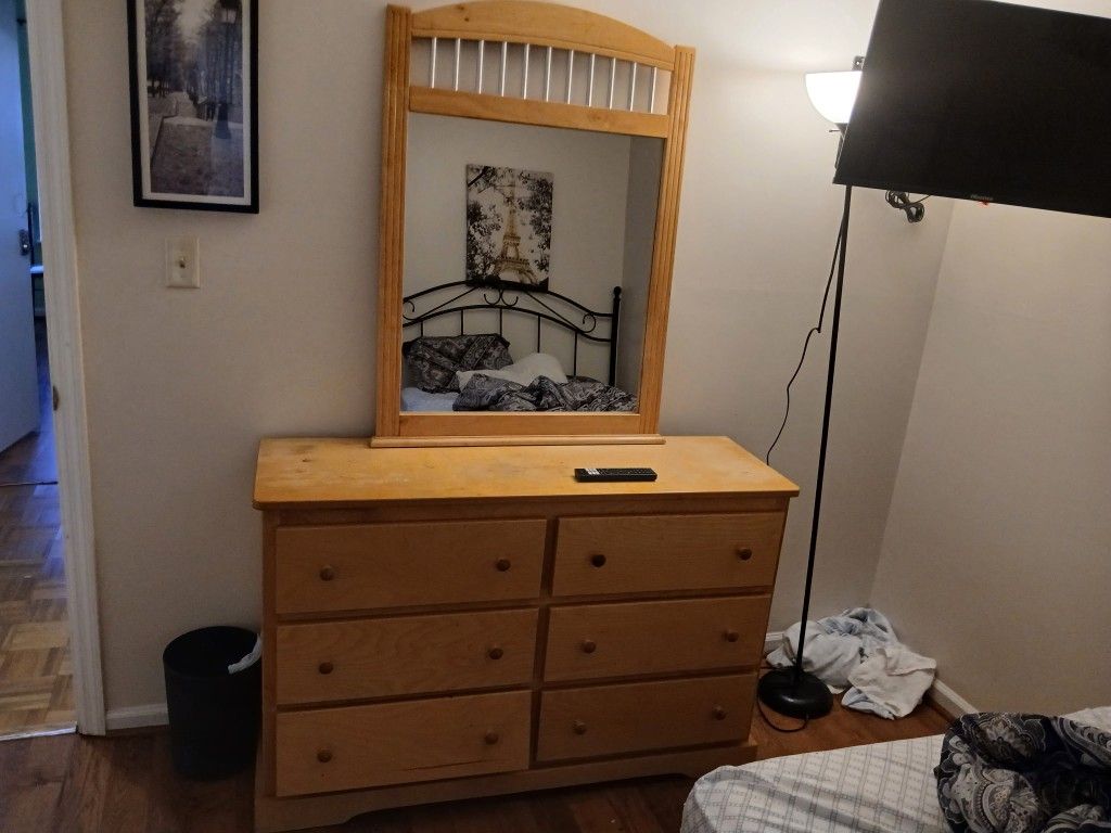 Dresser