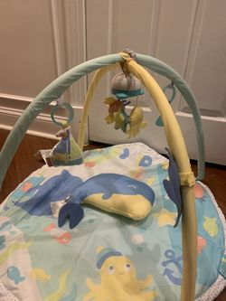 Skidaddle by Skip Hop Ocean Adventure Activity Gym & Mobile