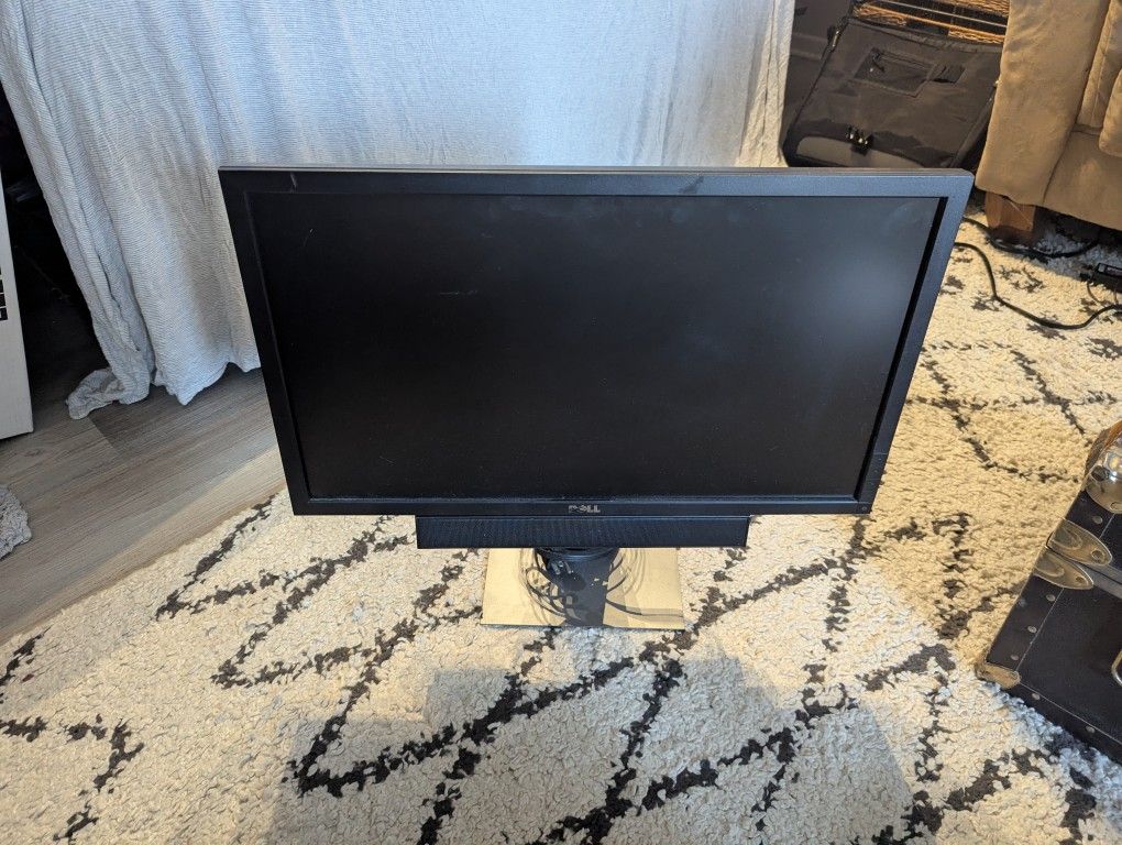 2 Dell 24" LCD Monitors