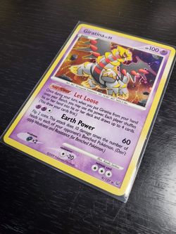 Holo Giratina Pokemon Card 9/127