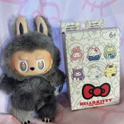 Hello Kitty Loungefly coin bag blind box