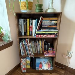 Bookshelf 