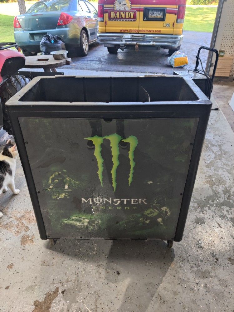 Monster Rolling Cooler