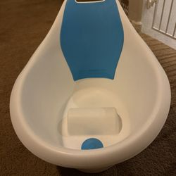 Free - Available - Baby Bathtub