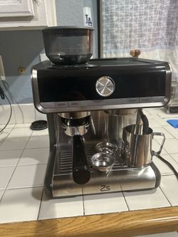 Espresso Coffee Machine With Built-In Grinder & Steam Wand