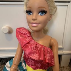 Giant Barbie 
