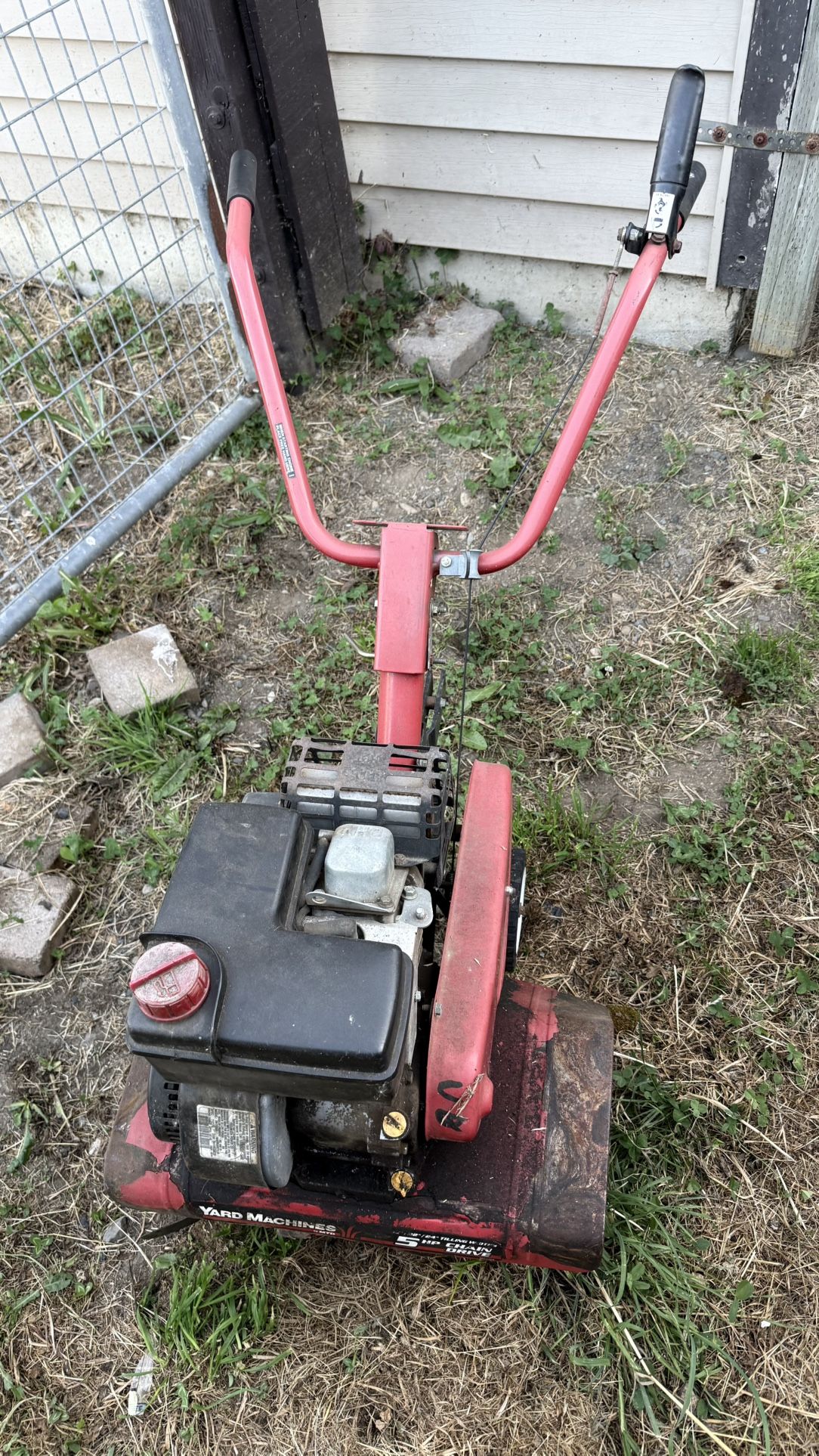 Yard Machines 5HP Garden Tiller – Chain Drive | WORKS GREAT!