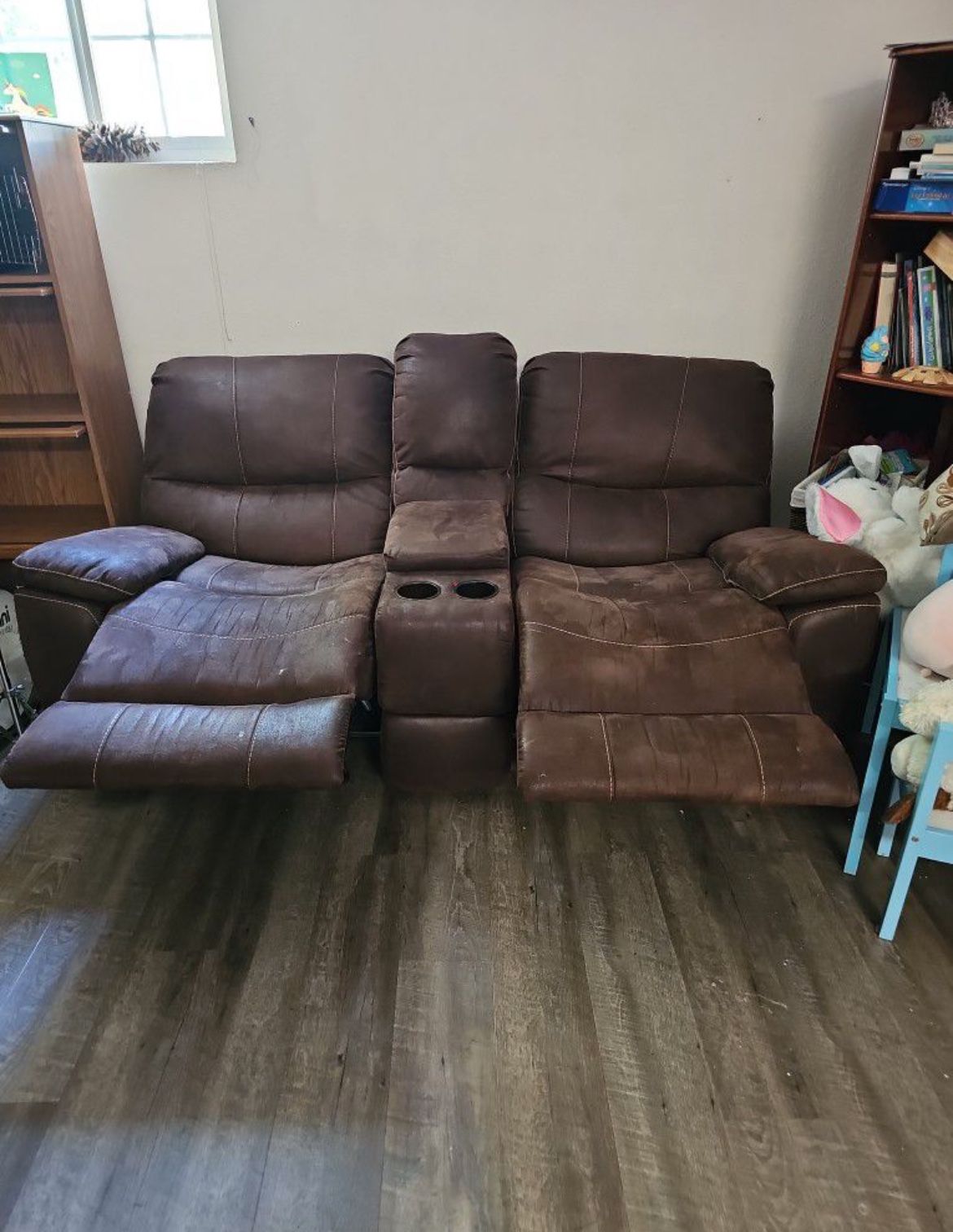 Couch/recliner