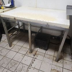 Poly Top Stainless Steel Restaurant Work Table with Cutting Board Top