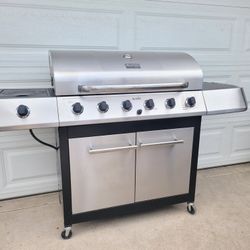 Char-Broil Performance 6-burner BBQ Grill/ Asador 