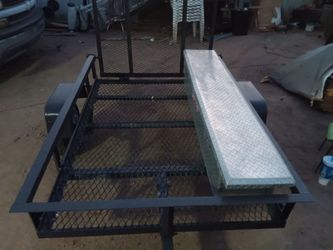 For Sale-$400 Willing to negotiate 4x6 carry-on trailer with ramp and Craftsman toolbox. No rust