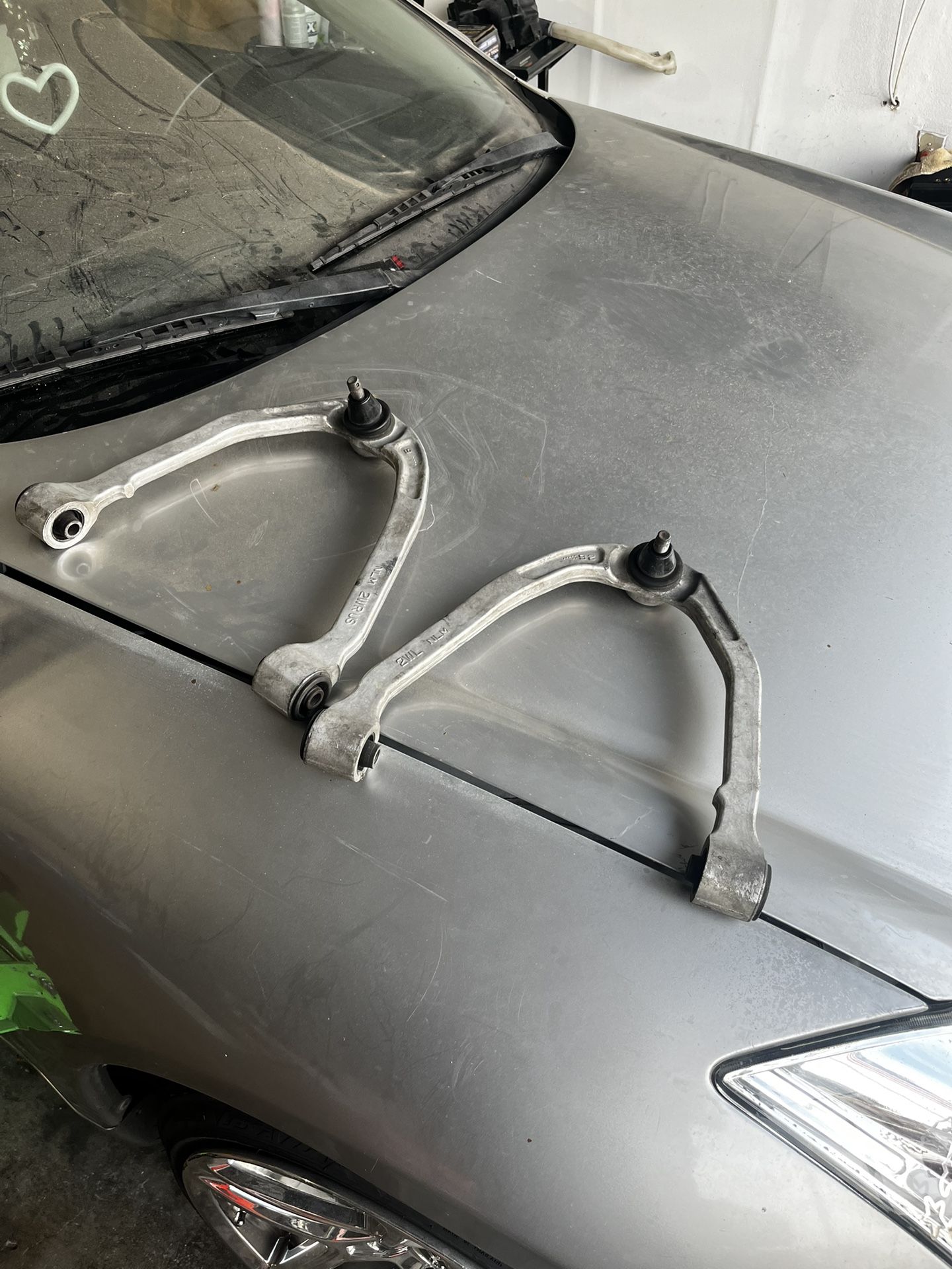 350z / G35 Front Upper Control Arms
