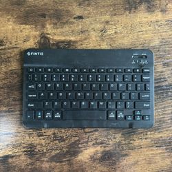 Bluetooth Keyboard For iPad 
