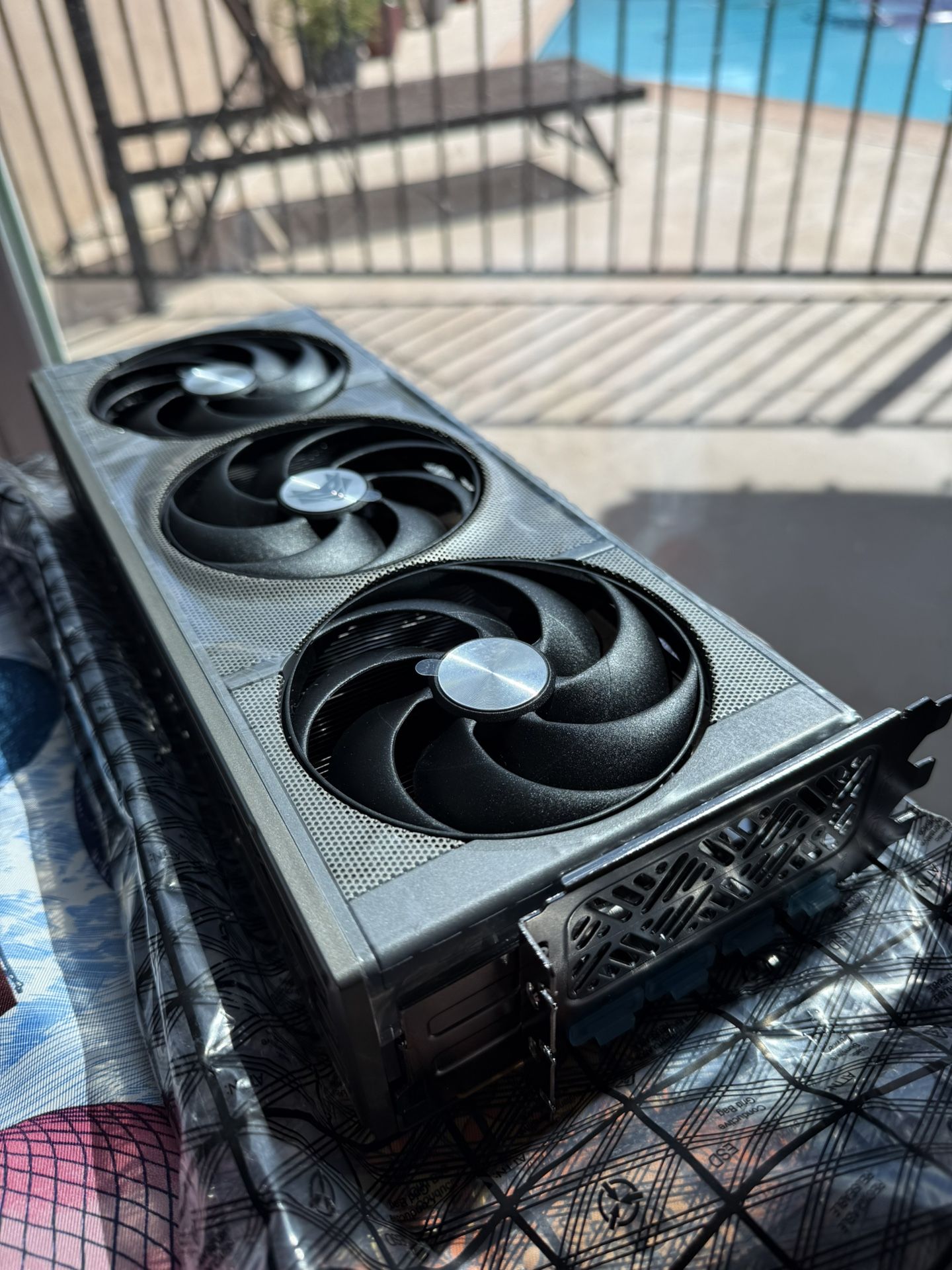 Sapphire Nitro+ AMD Radeon RX 9070 XT