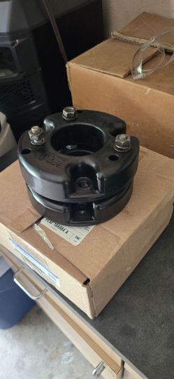 2015-2020 F150 Rough Country Leveling Kit